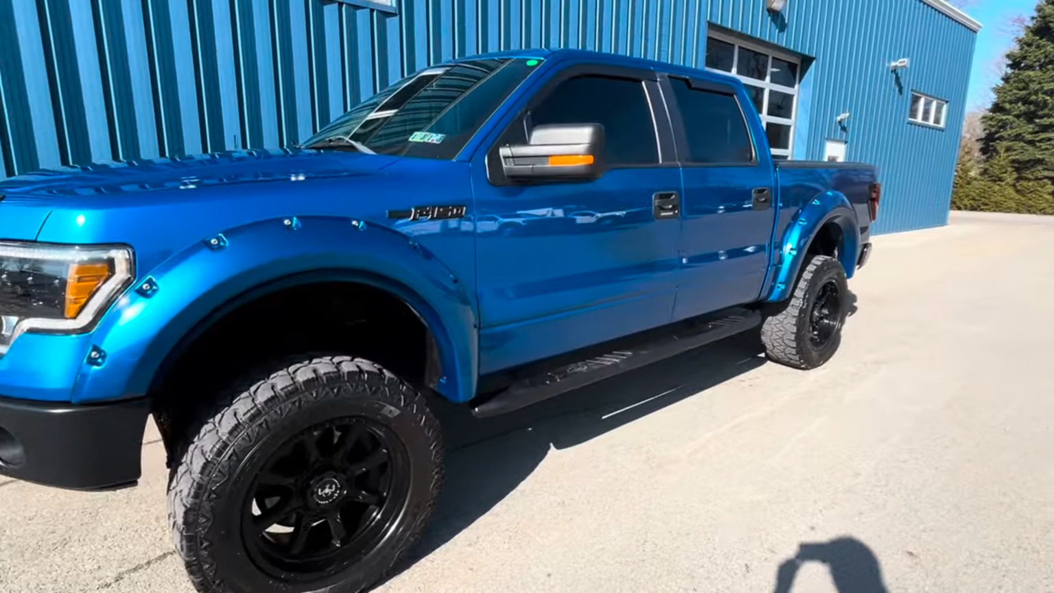 2013 Ford F-150 XLT SuperCrew Cab 4