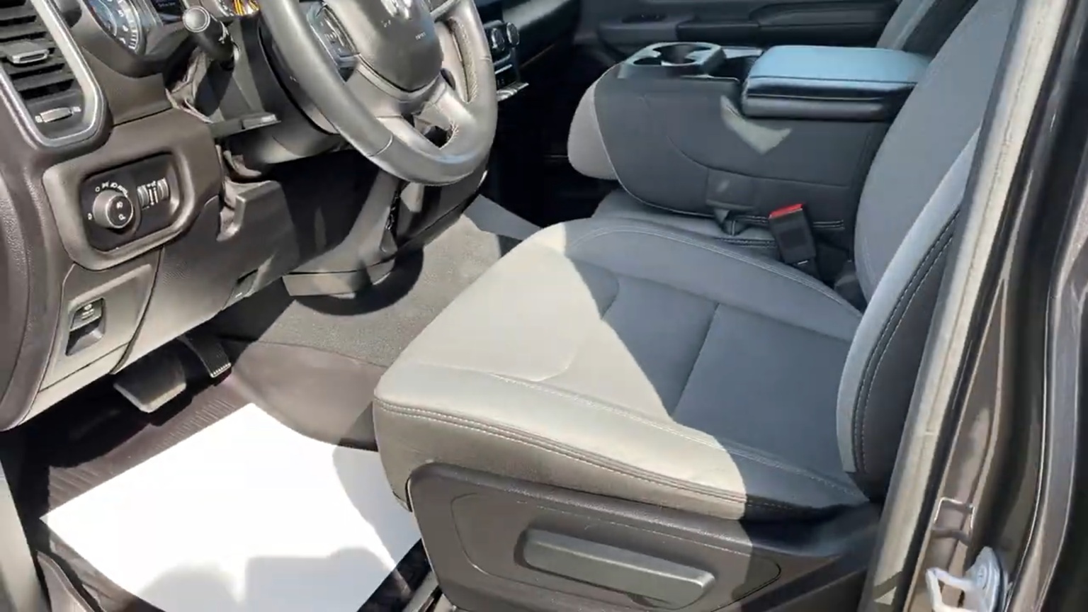 2019 RAM 1500 Big Horn Double Cab 4×4