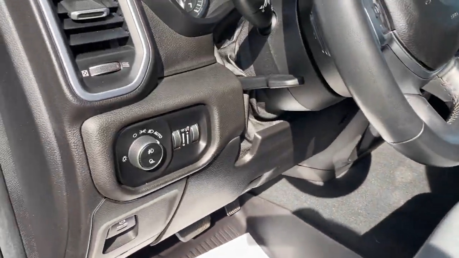 2019 RAM 1500 Big Horn Double Cab 4×4