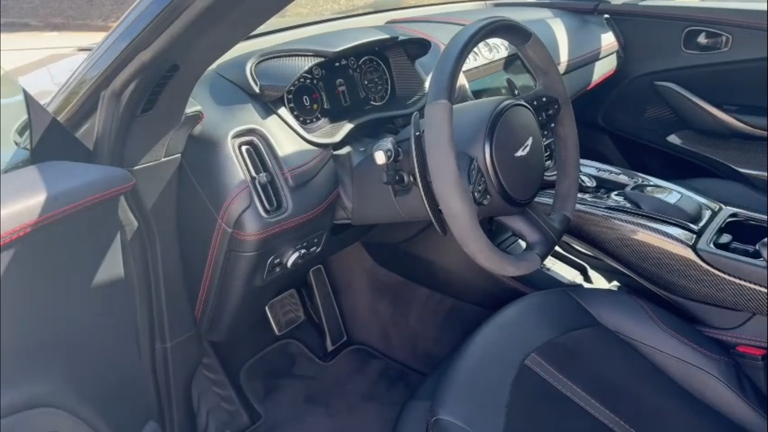 2023 Aston Martin DBX 707
