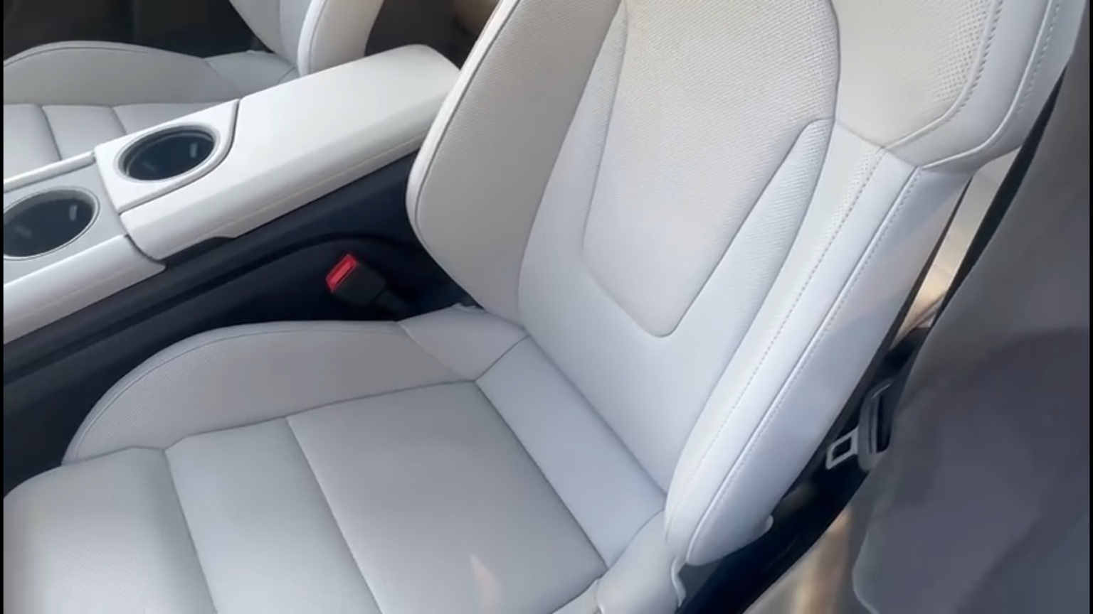 2024 Porsche Taycan GTS