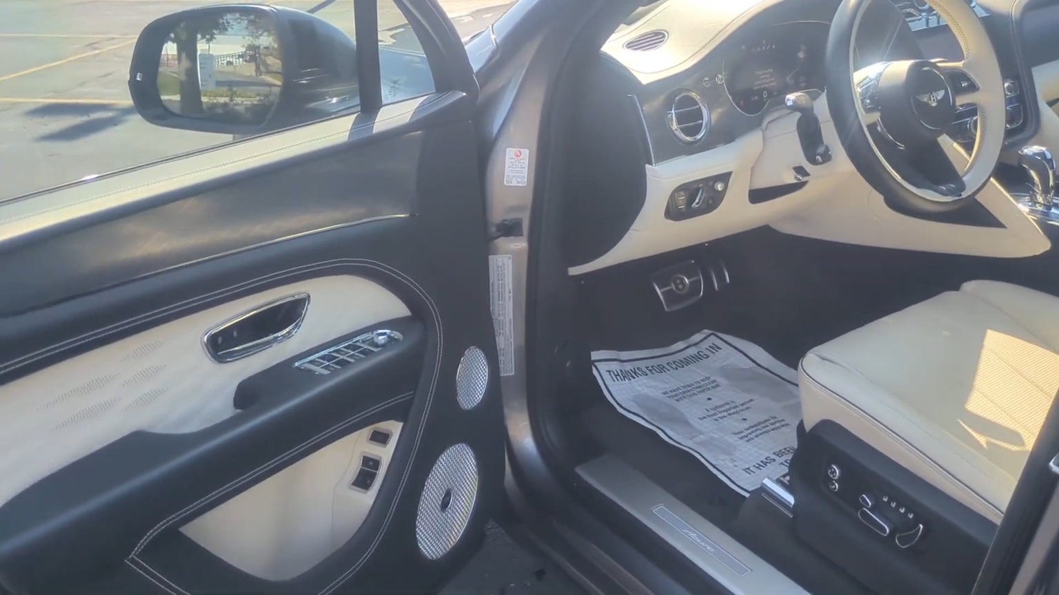 2023 Bentley Bentayga Extended Wheelbase