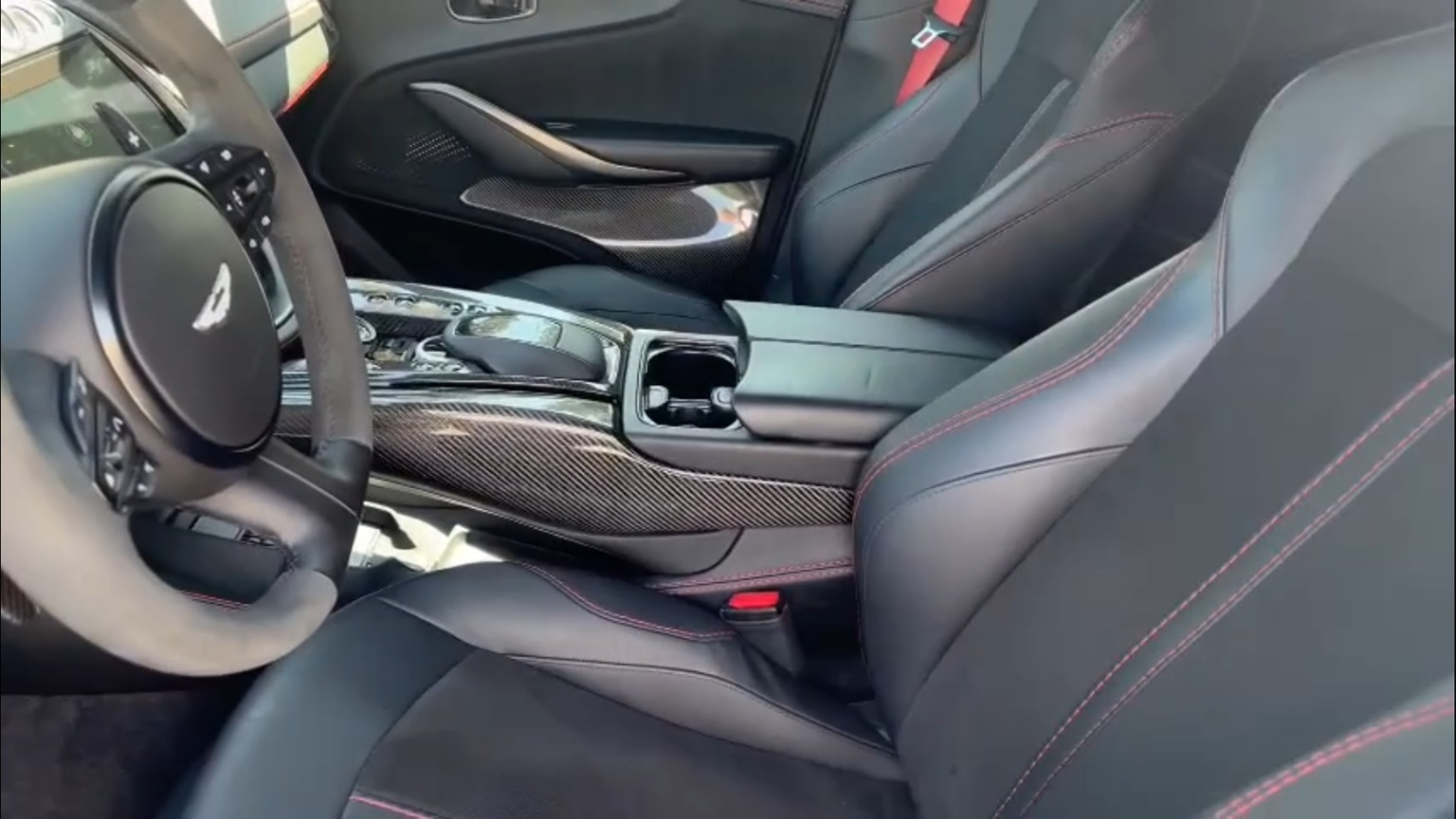 2023 Aston Martin DBX 707