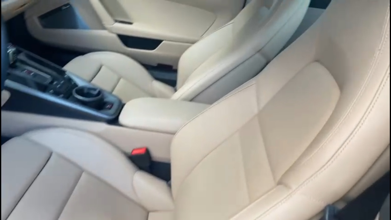 2024 Porsche 911 Targa 4S