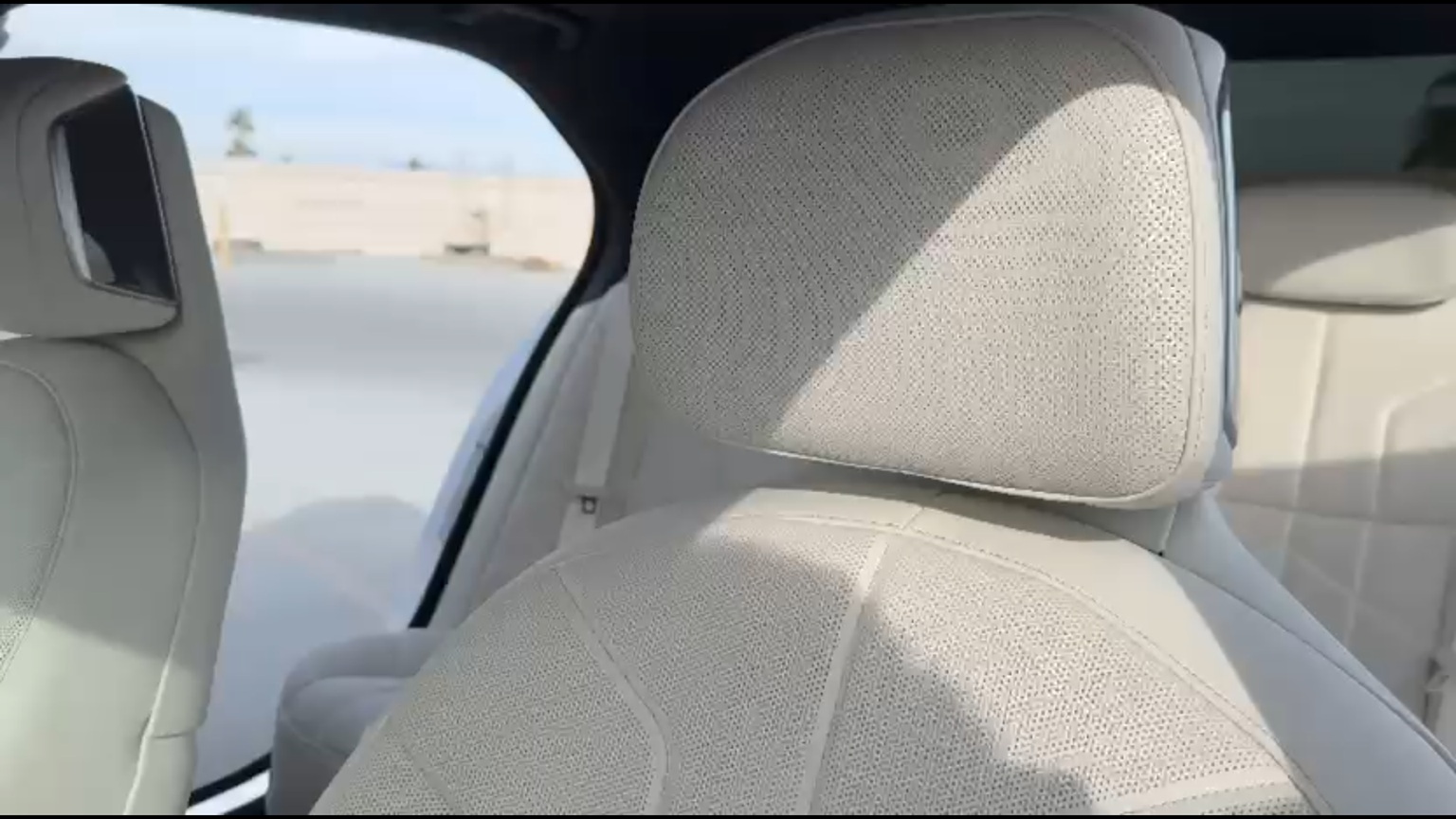 2024 BMW 760i xDrive