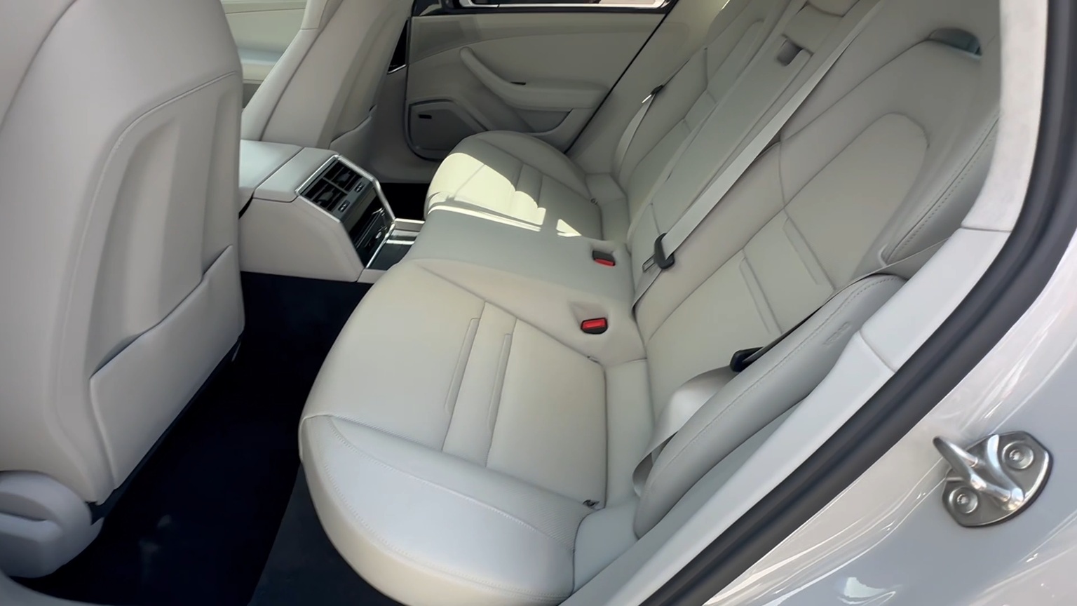 2023 Porsche Panamera Turbo S