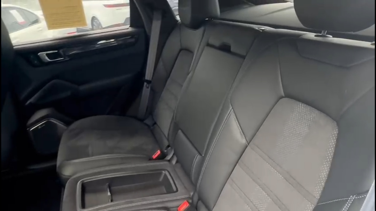 2022 Porsche Cayenne Turbo GT