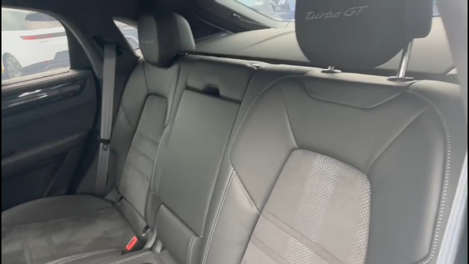 2022 Porsche Cayenne Turbo GT
