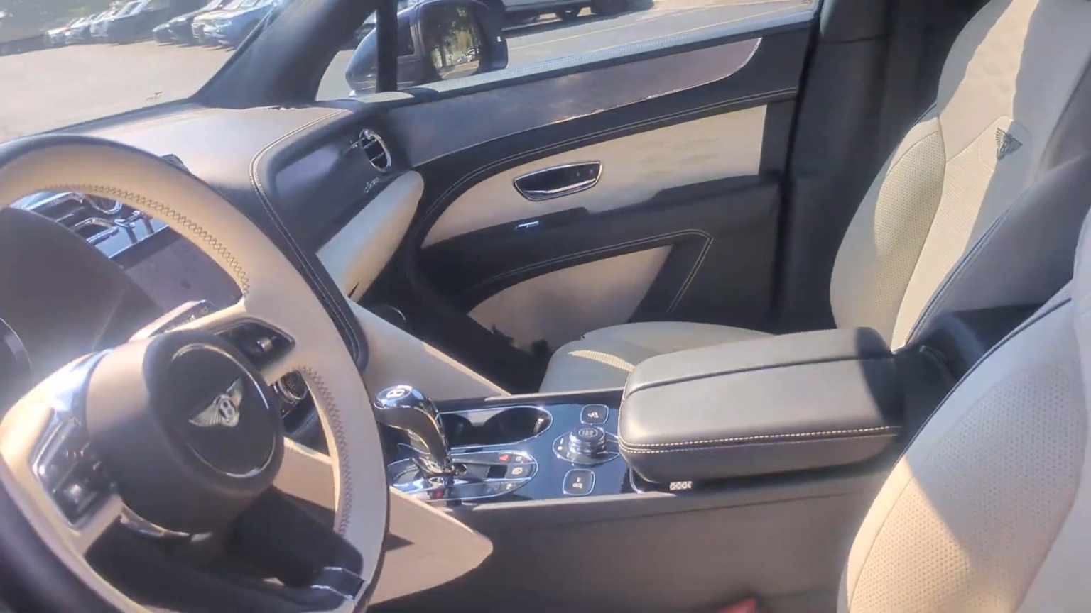 2023 Bentley Bentayga Extended Wheelbase