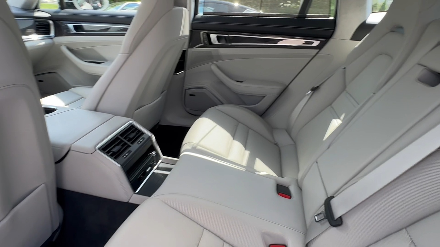 2023 Porsche Panamera Turbo S