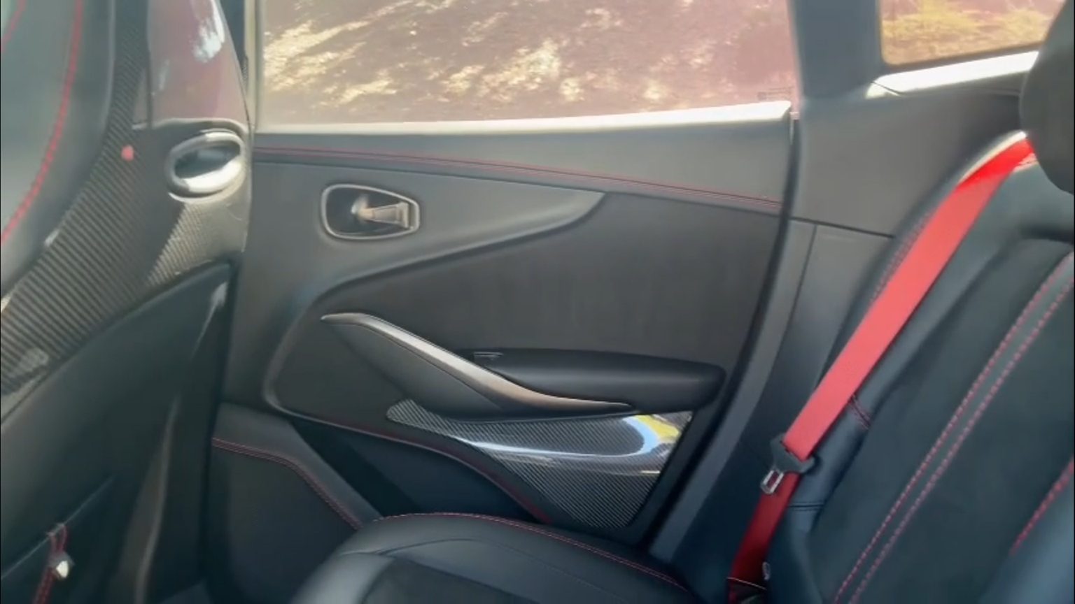 2023 Aston Martin DBX 707