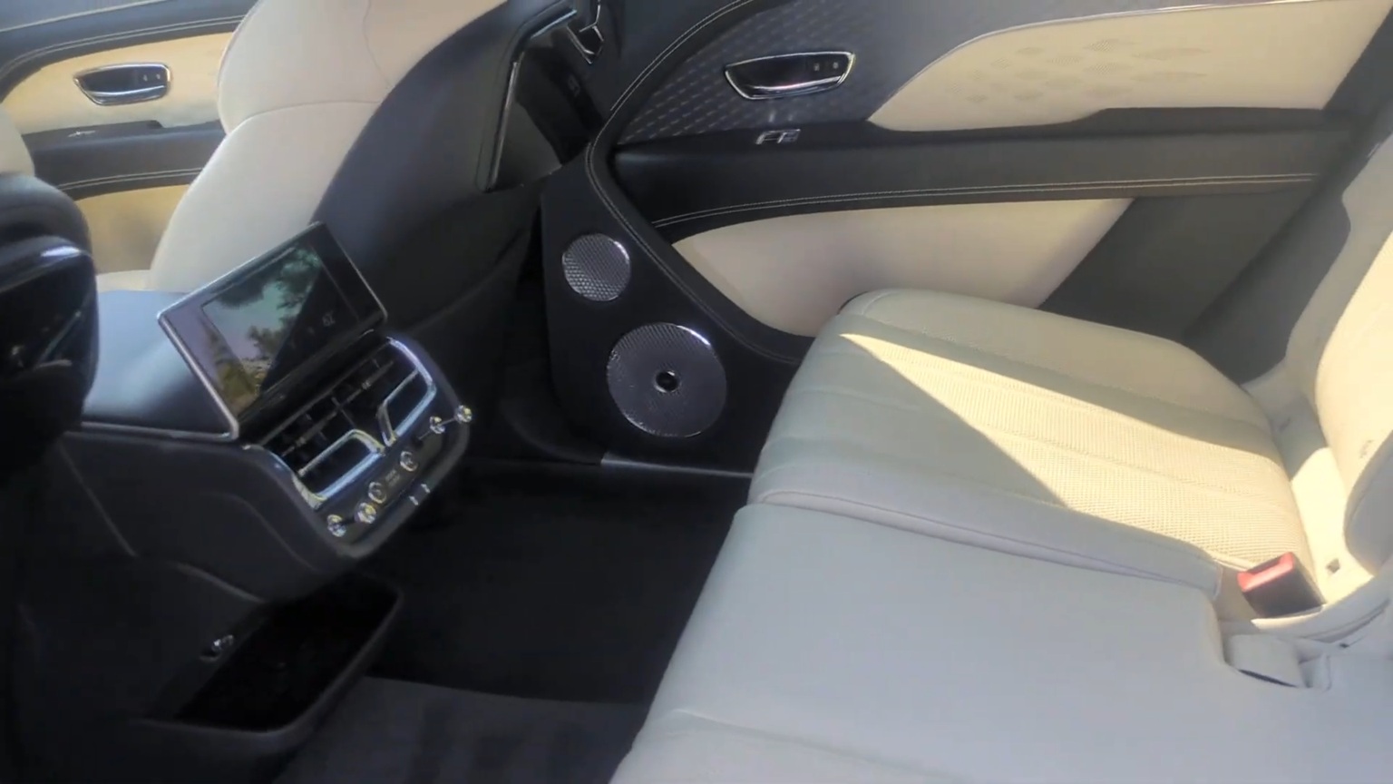 2023 Bentley Bentayga Extended Wheelbase