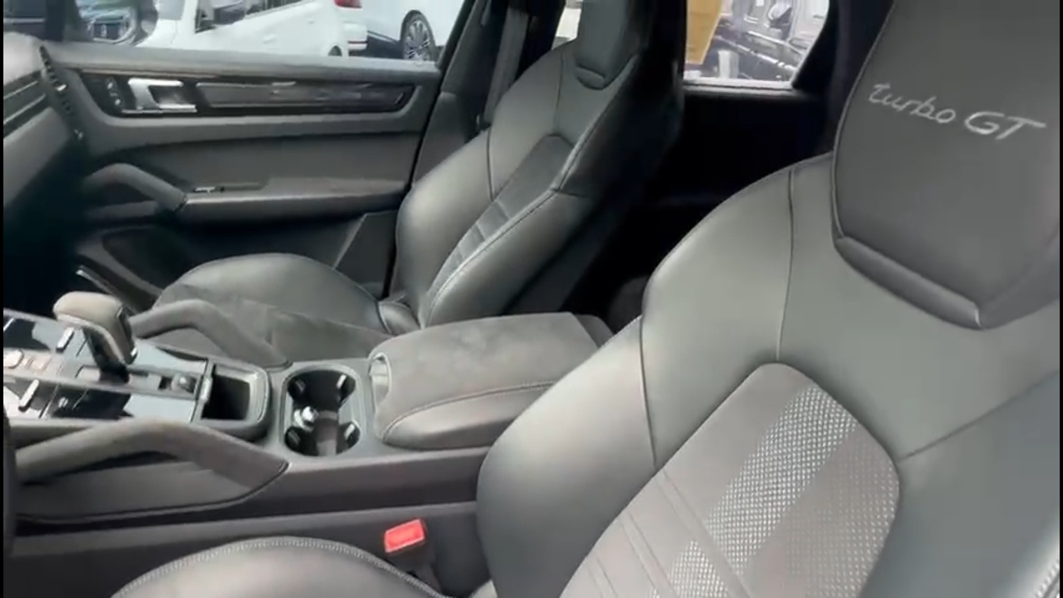 2022 Porsche Cayenne Turbo GT