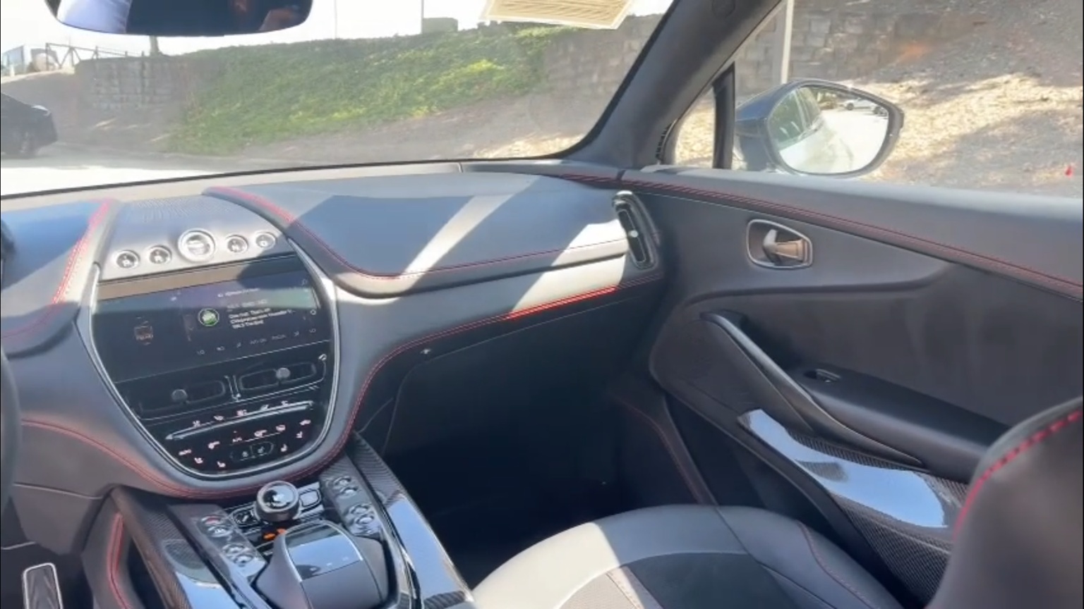 2023 Aston Martin DBX 707