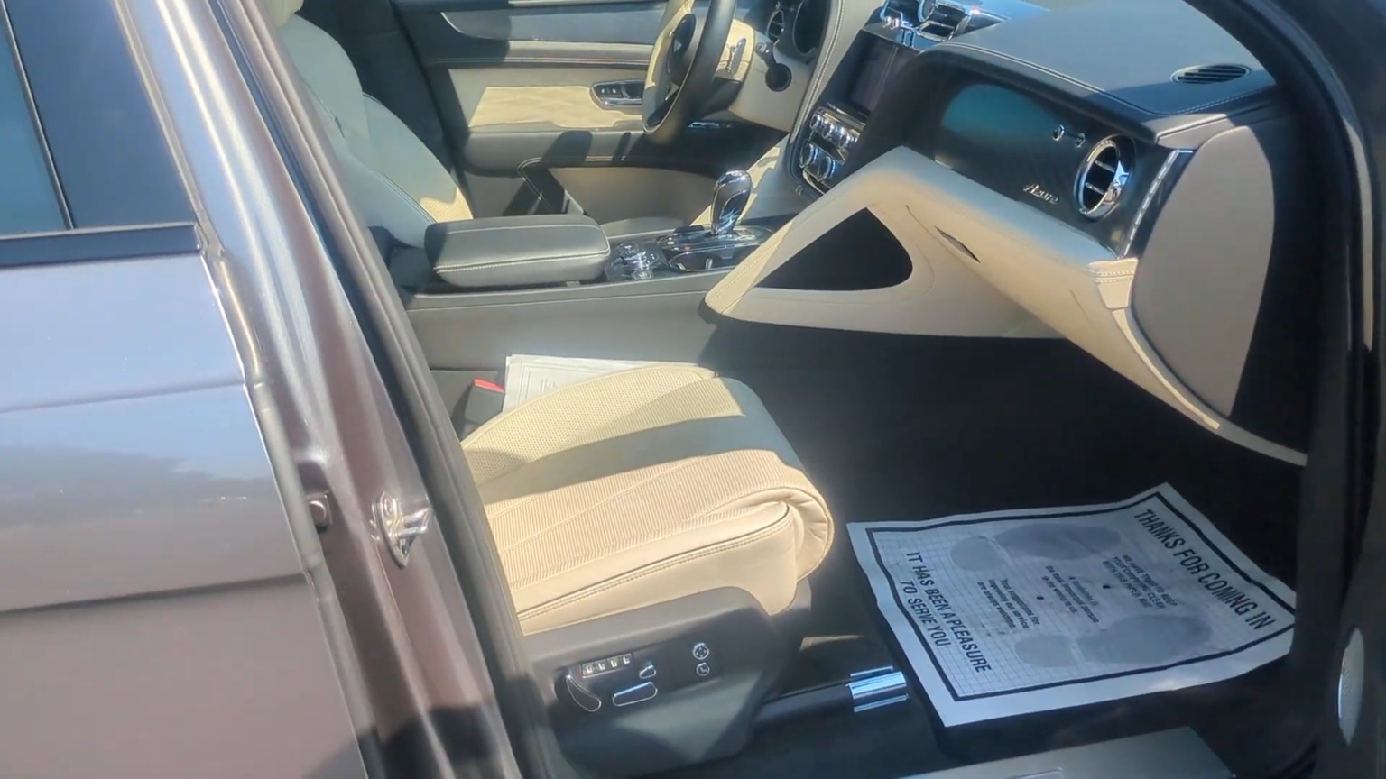 2023 Bentley Bentayga Extended Wheelbase