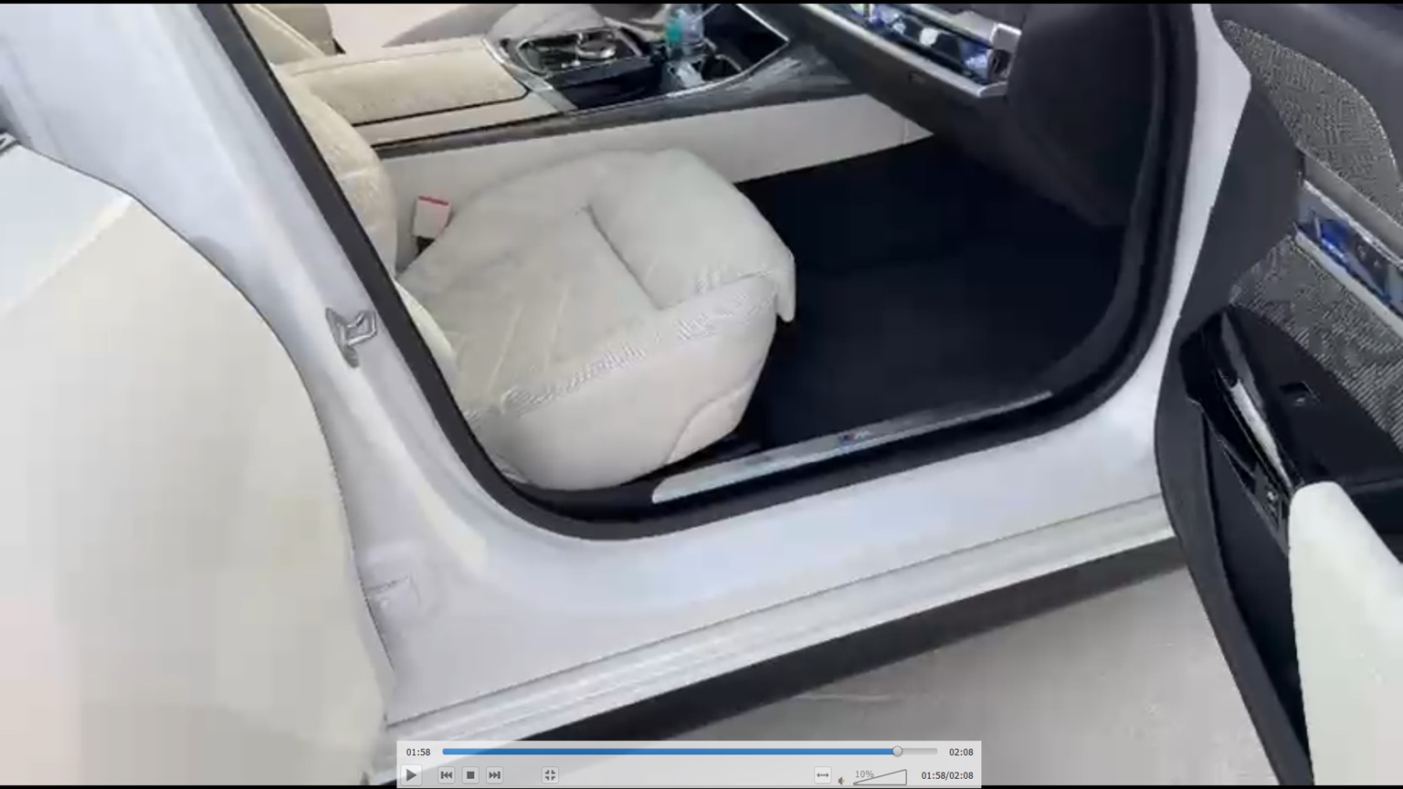 2024 BMW 760i xDrive