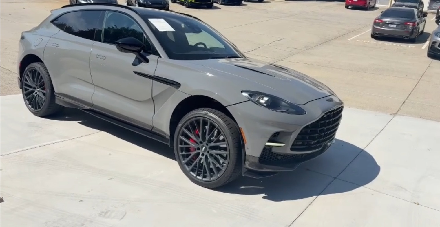 2023 Aston Martin DBX 707